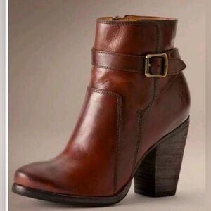 Frye Rich Brown Leather Heeled Boots